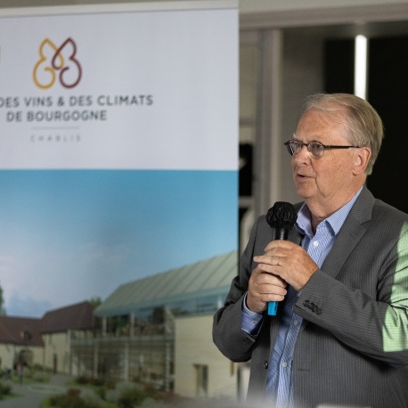 1ère pierre de la Cité à Chablis - Benoit de Charette, Président de la Cité des vins et des Climats de Bourgogne